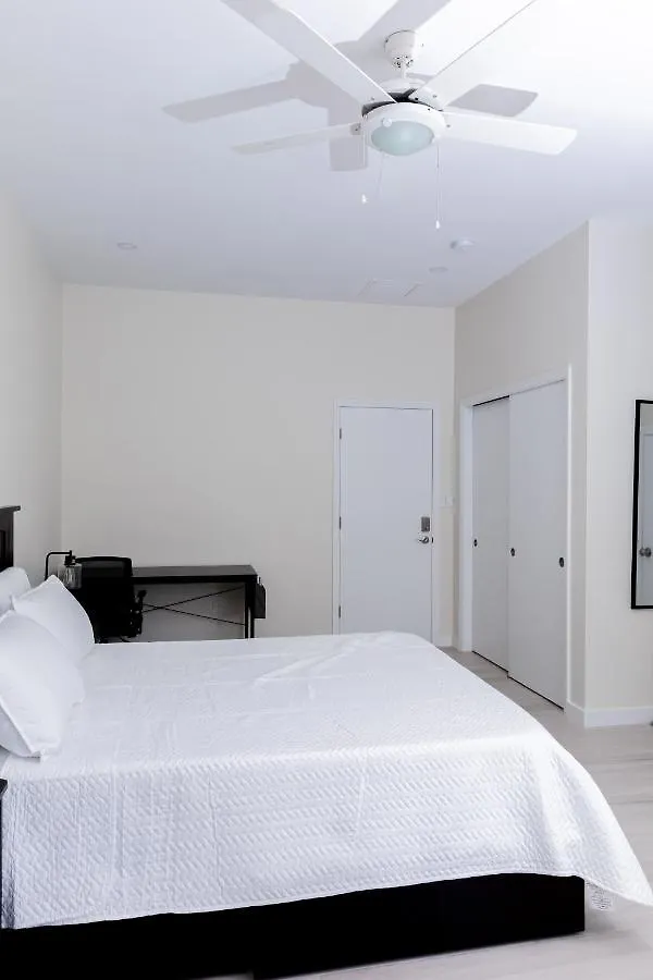 Addison Lee Cayman Villa George Town Guest house